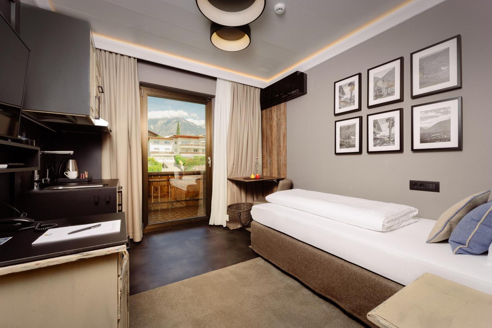 Mondi Hotel Tscherms 外观 照片